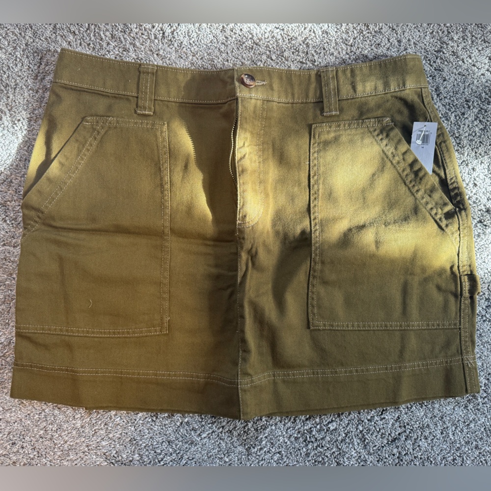 Old Navy Olive green Skirt